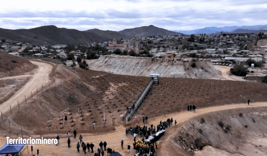 Clavelina: tranque minero convertido en parque mediante economía circular y reforestación nativa