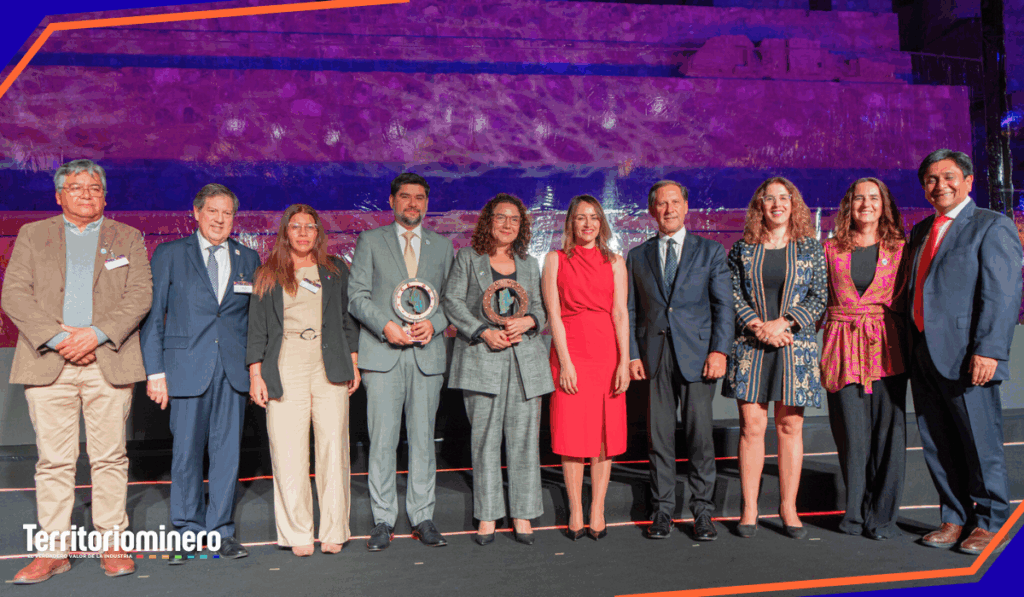 Minera Centinela recibe Premio AIA 2025 por gestión sustentable
