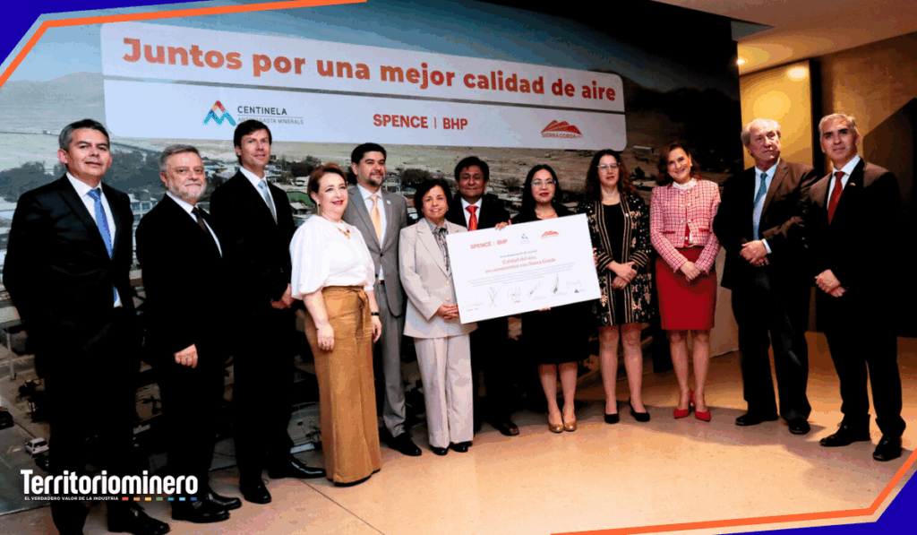 Spence, Centinela y Sierra Gorda SCM se comprometen a mejorar la calidad del aire