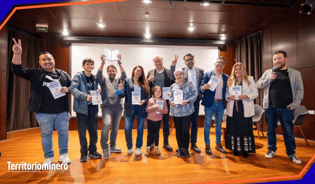 Libro sobre inteligencia artificial se presentó en Fundación Minera Escondida