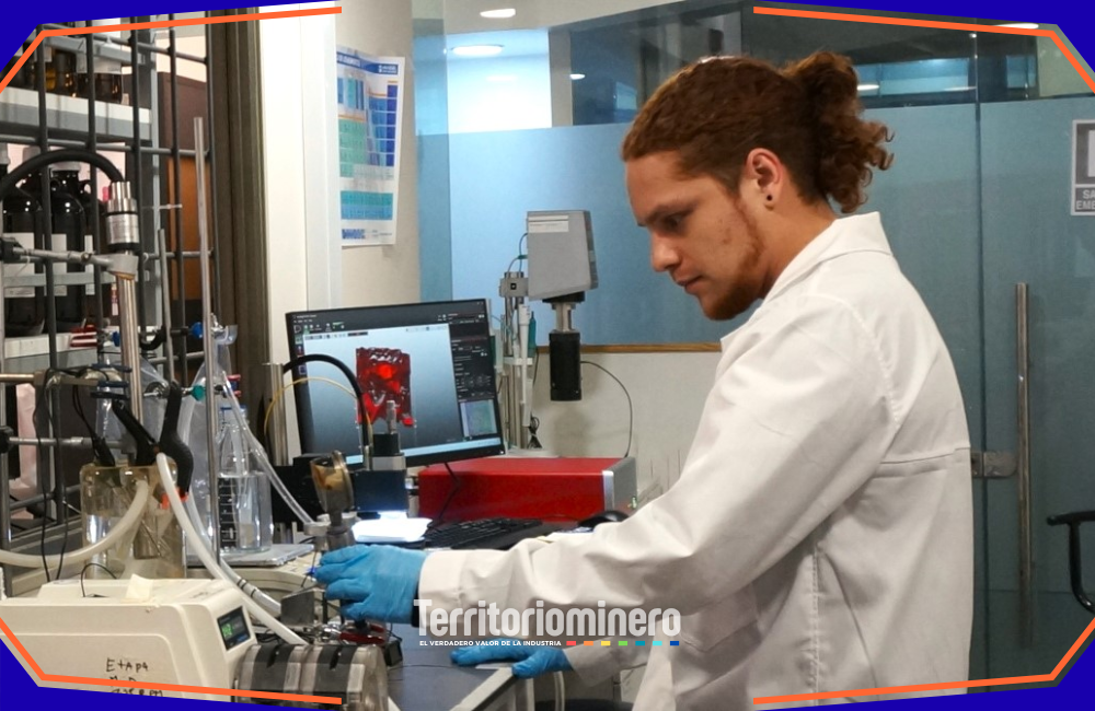 Universidad de Chile impulsa innovación en recuperación de cobre para pequeños mineros Investigadores del AMTC presentan CuPEx+, tecnología de membranas para recuperación de cobre en pequeña minería.