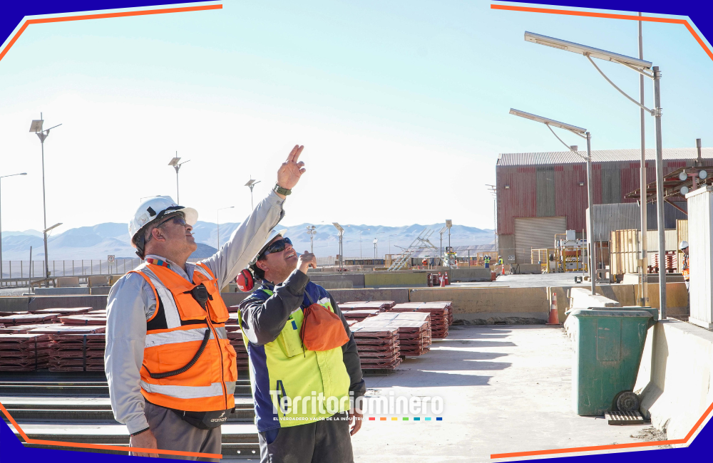 Codelco reduce emisiones y aumenta seguridad con nueva iluminación en Gabriela Mistral Instalación de luminarias solares y LED en Gabriela Mistral, Codelco, mejorando seguridad y eficiencia energética en Patio de Embarque y Área Húmeda.