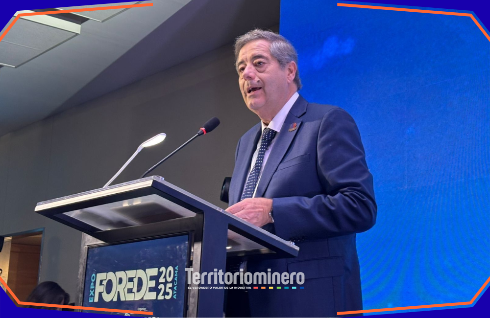 Autoridades y empresarios en la inauguración de EXPO FOREDE 2025 en Copiapó, principal encuentro minero y empresarial de la Región de Atacama.