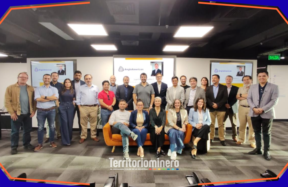 Minnovex y Anglo American proyectan un futuro colaborativo para la minería chilena Encuentro entre socios de Minnovex y ejecutivos de Anglo American sobre colaboración e innovación en la minería chilena.