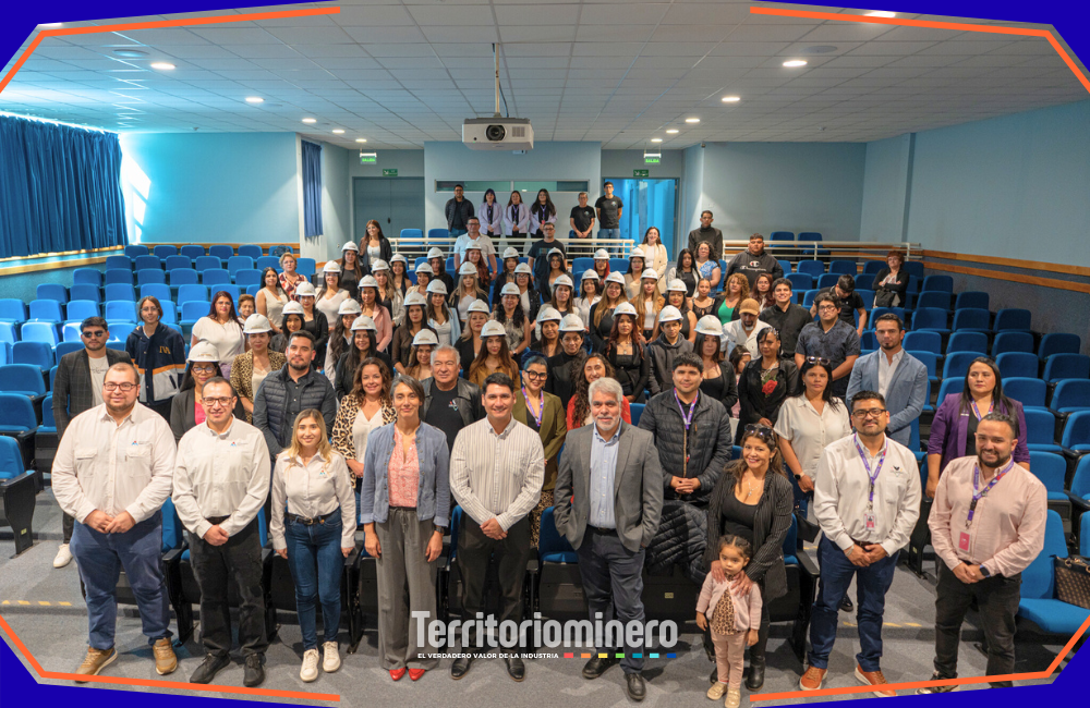 Ruta Formativa de Antofagasta Minerals potencia talento femenino y regional Mujeres de Antofagasta capacitándose en programas técnicos de la Ruta Formativa de Antofagasta Minerals.