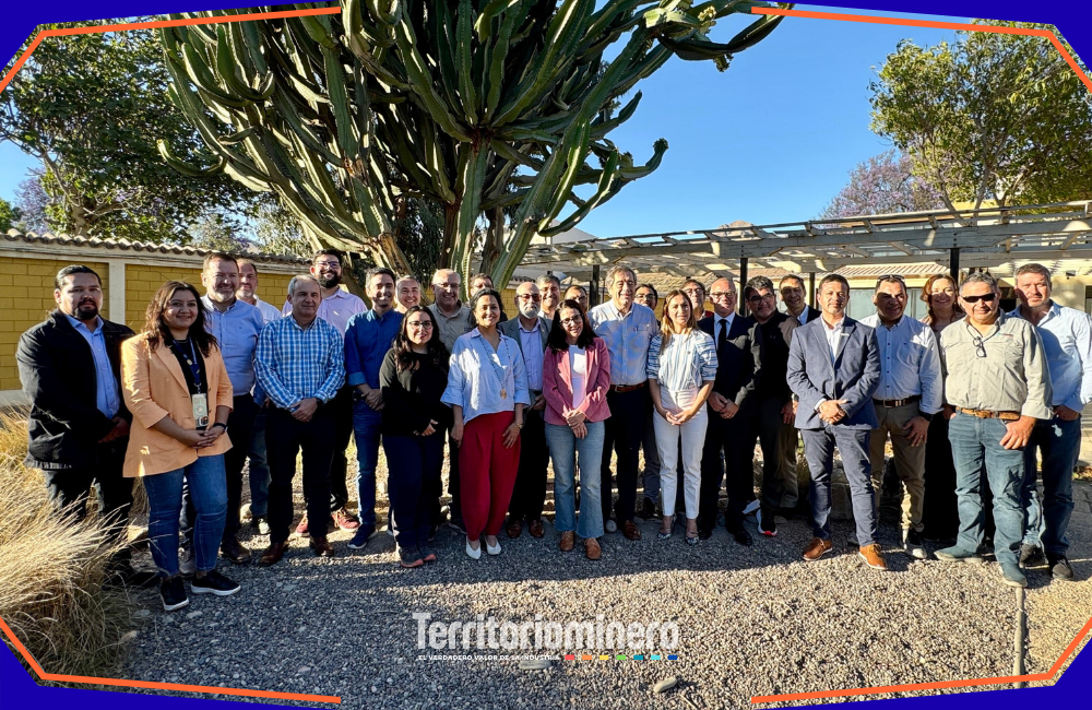 Cluster Minero de Atacama renueva directiva y define hoja de ruta 2026 Nueva directiva del Cluster Minero Atacama durante jornada de planificación 2025-2026.