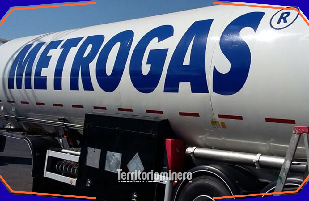 Metrogas emite bonos por US$180 millones y refuerza su estructura financiera Emisión de bonos de Metrogas en mercado chileno con participación de inversionistas institucionales y financiamiento en UF.