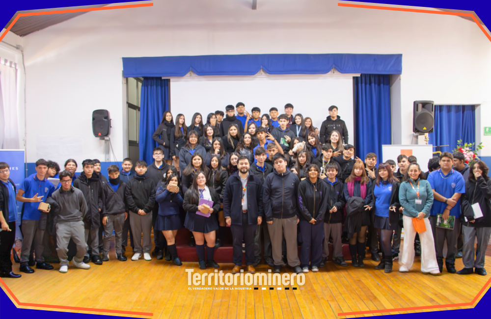 Codelco En Teniente impulsa educación hídrica en liceos técnicos mineros de Rancagua Estudiantes técnicos en Rancagua participan en charla sobre gestión del agua en minería junto a profesionales de El Teniente