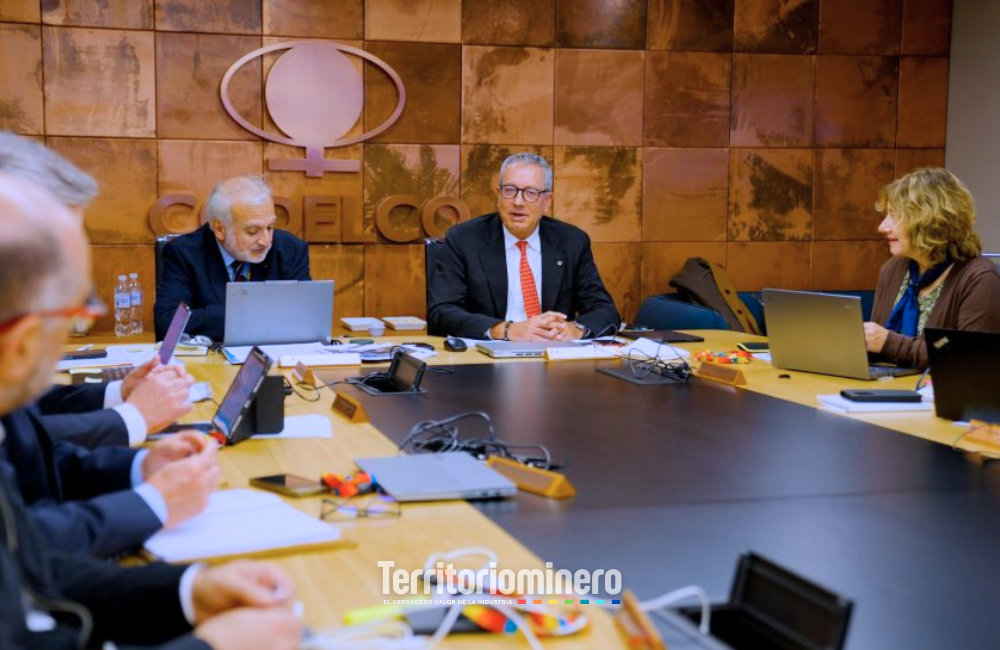Bernardo Fontaine marca giro en Codelco: seguridad, deuda y auditoría interna serán prioridades Bernardo Fontaine encabeza primera sesión del directorio de Codelco con foco en seguridad, deuda y control interno.