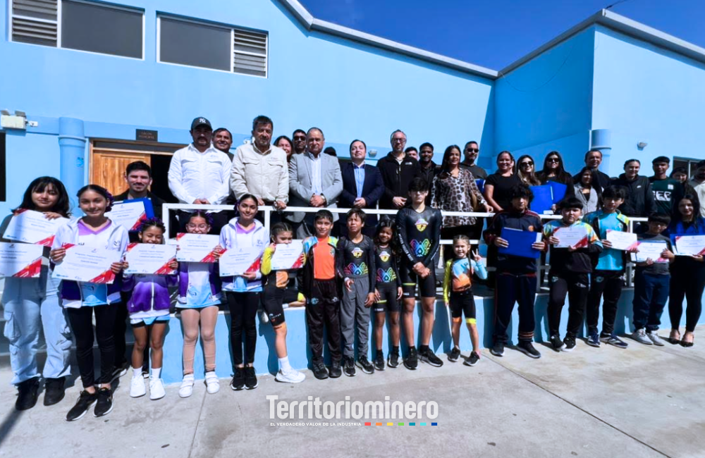 Impulso Mejillones apoya a deportistas locales para competir a nivel regional y nacional Deportistas de Mejillones reciben apoyo económico para participar en competencias deportivas oficiales.