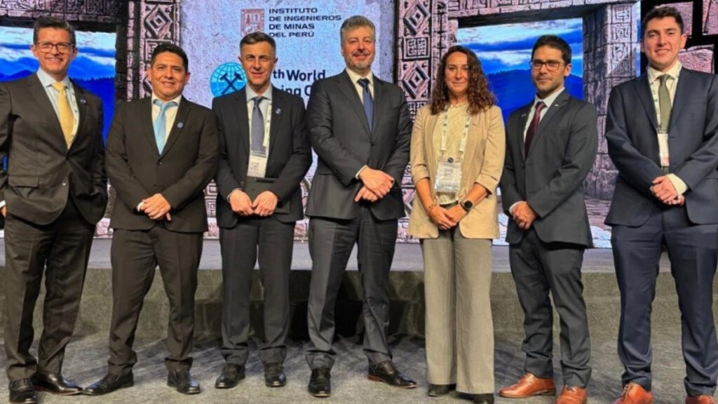 Fluor impulsa integración de datos para ejecución EPC minera Fluor presentó en el World Mining Congress 2026 una metodología de integración de datos para optimizar reportes, trazabilidad y ejecución EPC minera.