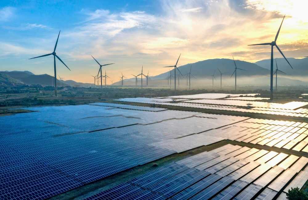 Minería del cobre se acerca al 100% de electricidad renovable a 2030 Cochilco proyecta que el 98,6% de la electricidad utilizada por la minería del cobre podría provenir de fuentes renovables hacia 2030, mientras el consumo eléctrico del sector crecerá 20,2% al 2034.
