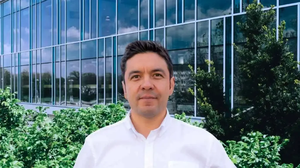 Ángel Morales, director ejecutivo de UDD Ventures, aborda los desafíos de inversión, innovación y escalamiento de tecnología para la minería.