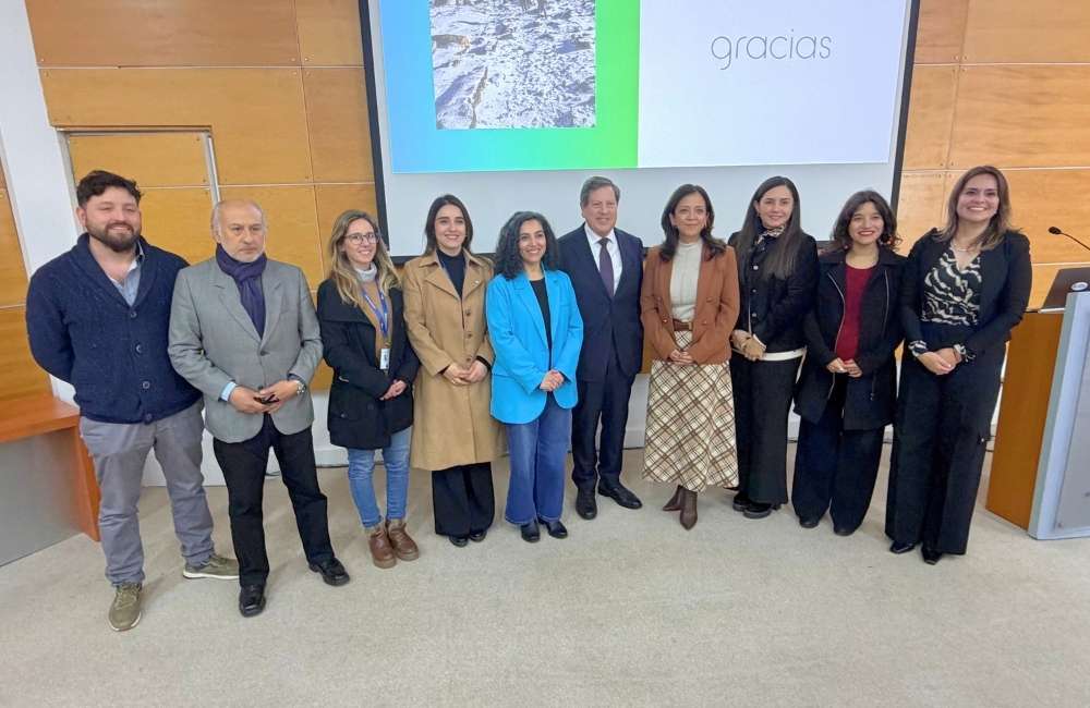 Maule impulsa liderazgo femenino para atraer nuevo talento a la minería Seminario de liderazgo femenino en la minería realizado en la Región del Maule.
